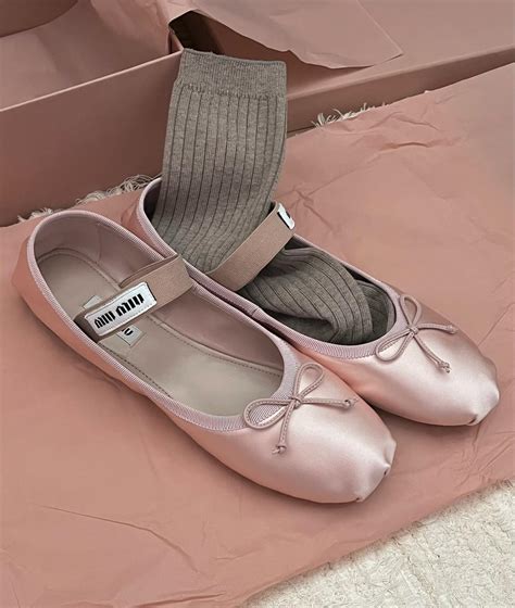 miu miu flat